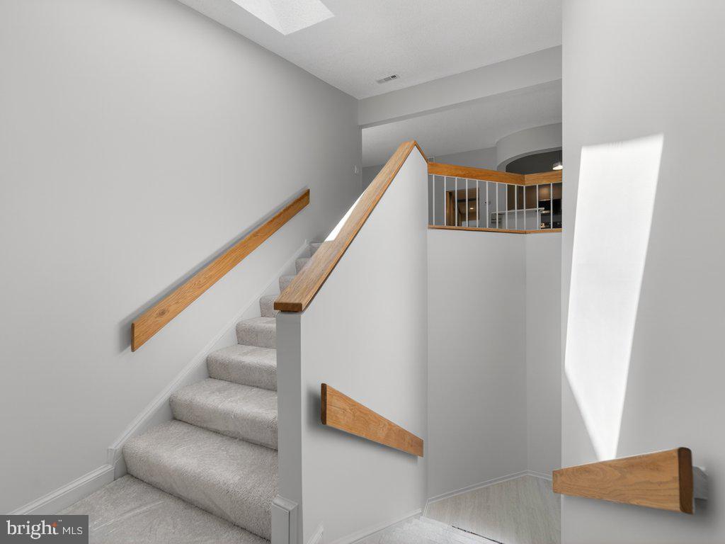 VILLARIDGE - Residential
