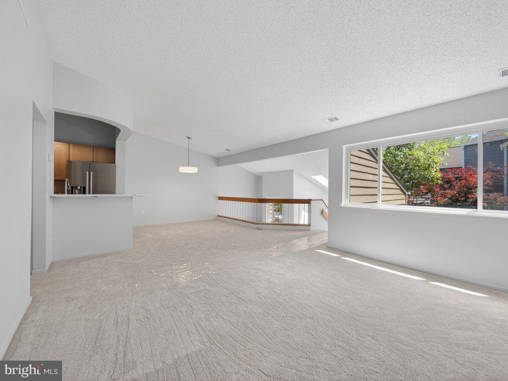 VILLARIDGE - Residential