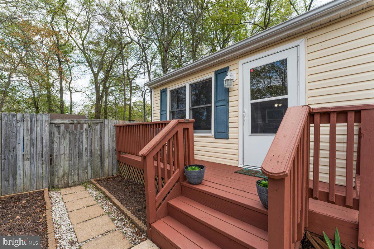 FRANKLIN MANOR BEACH - Residential