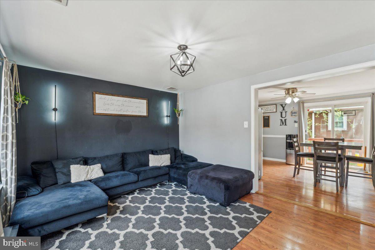 FRANKLIN MANOR BEACH - Residential