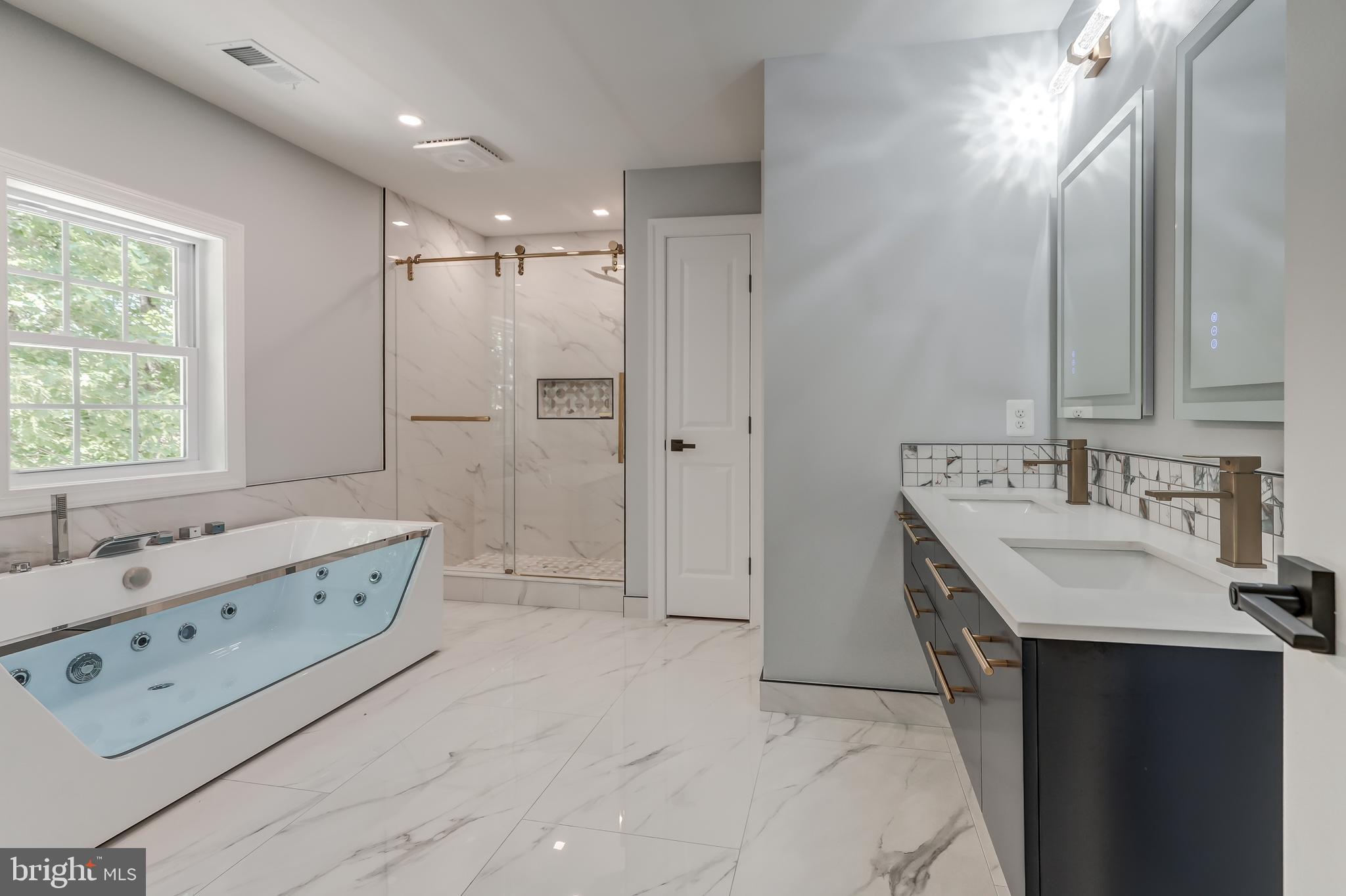 WOOD DUCK COVE - Residential