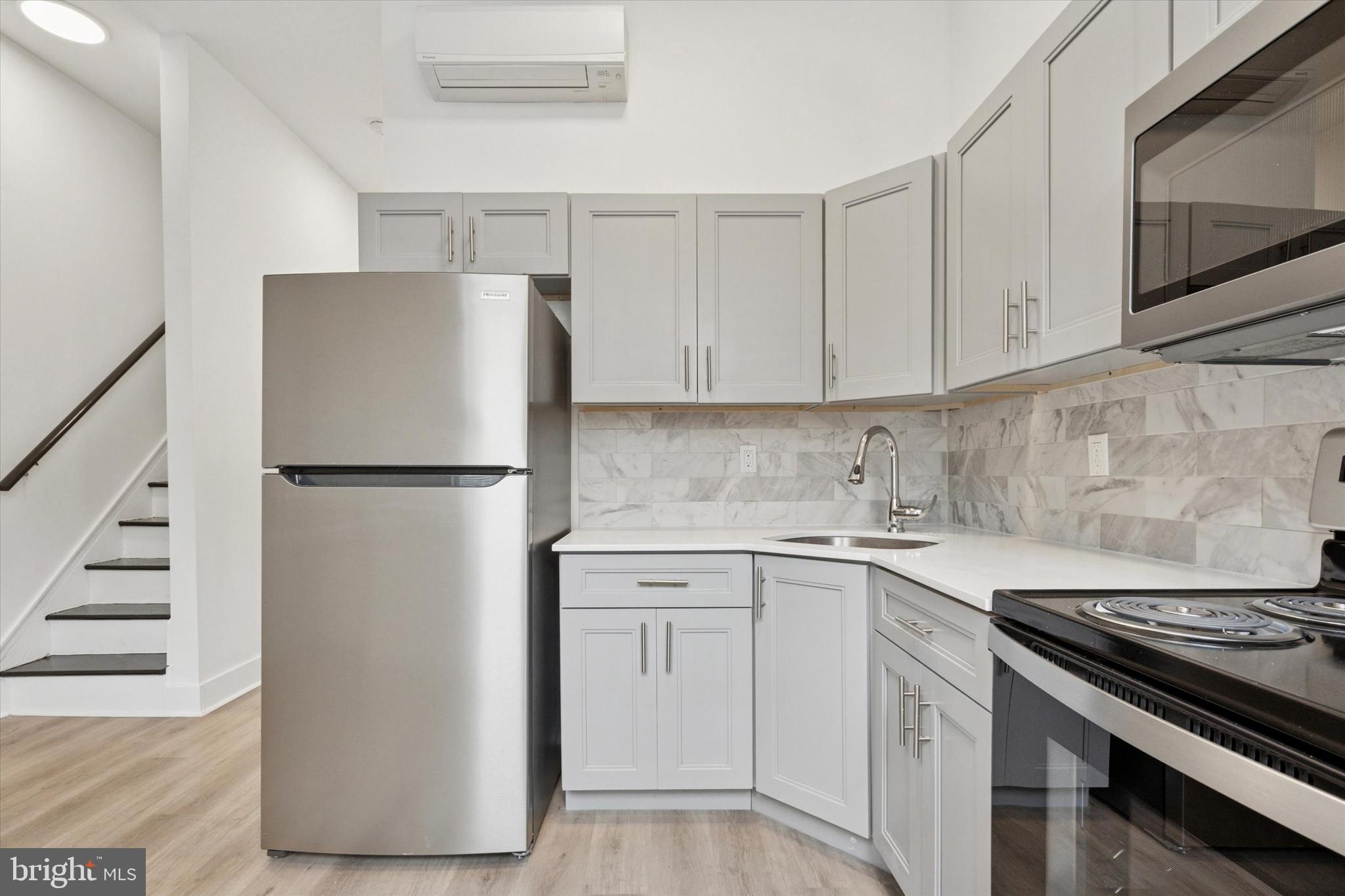 PHILADELPHIA - Residential Lease