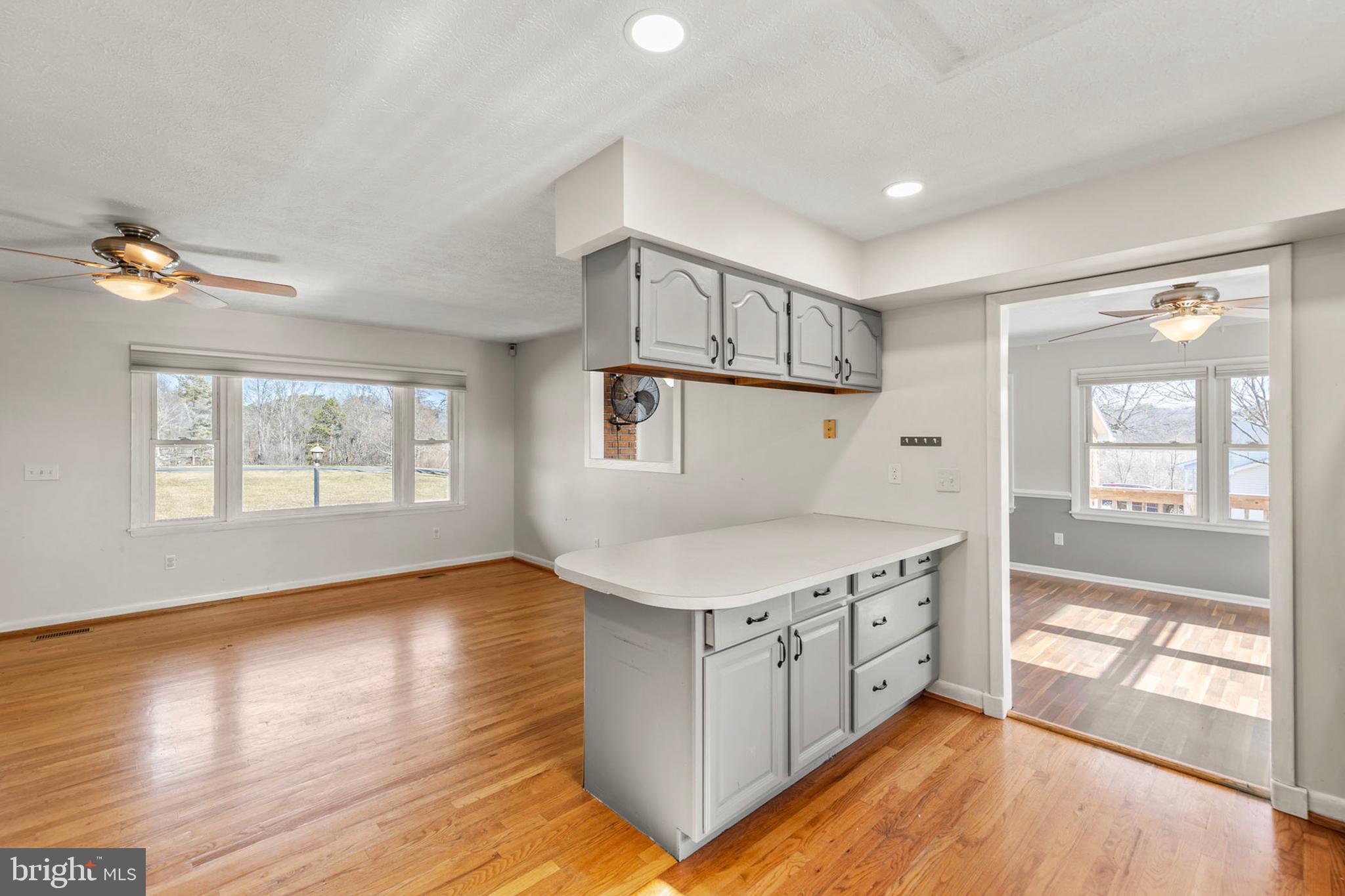 FORT EDWARDS ESTATES - Residential