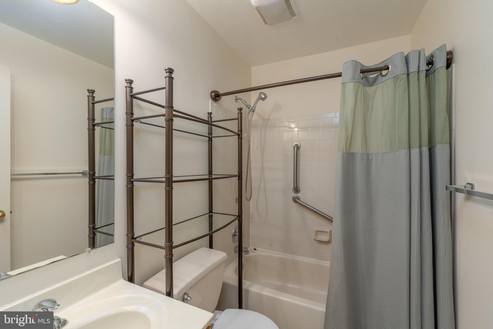 SWAN POINT - Residential