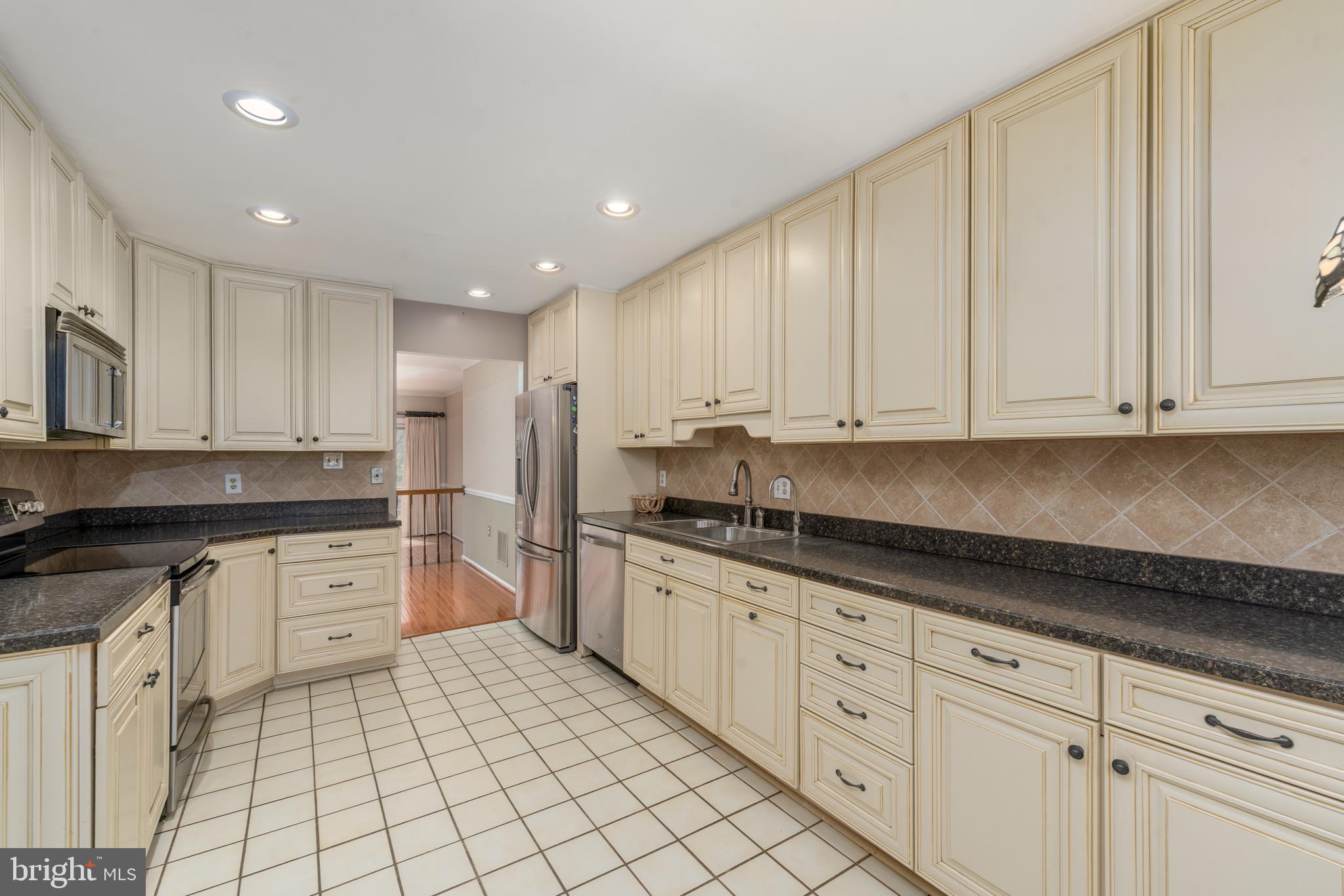 SWAN POINT - Residential