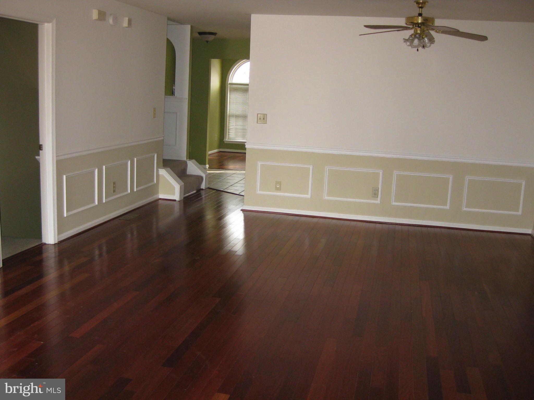 COUNTRY WALK - Residential Lease