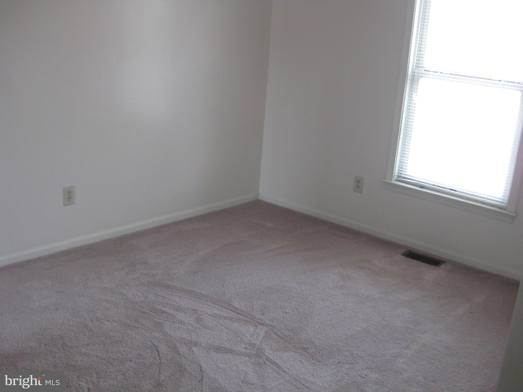 COUNTRY WALK - Residential Lease