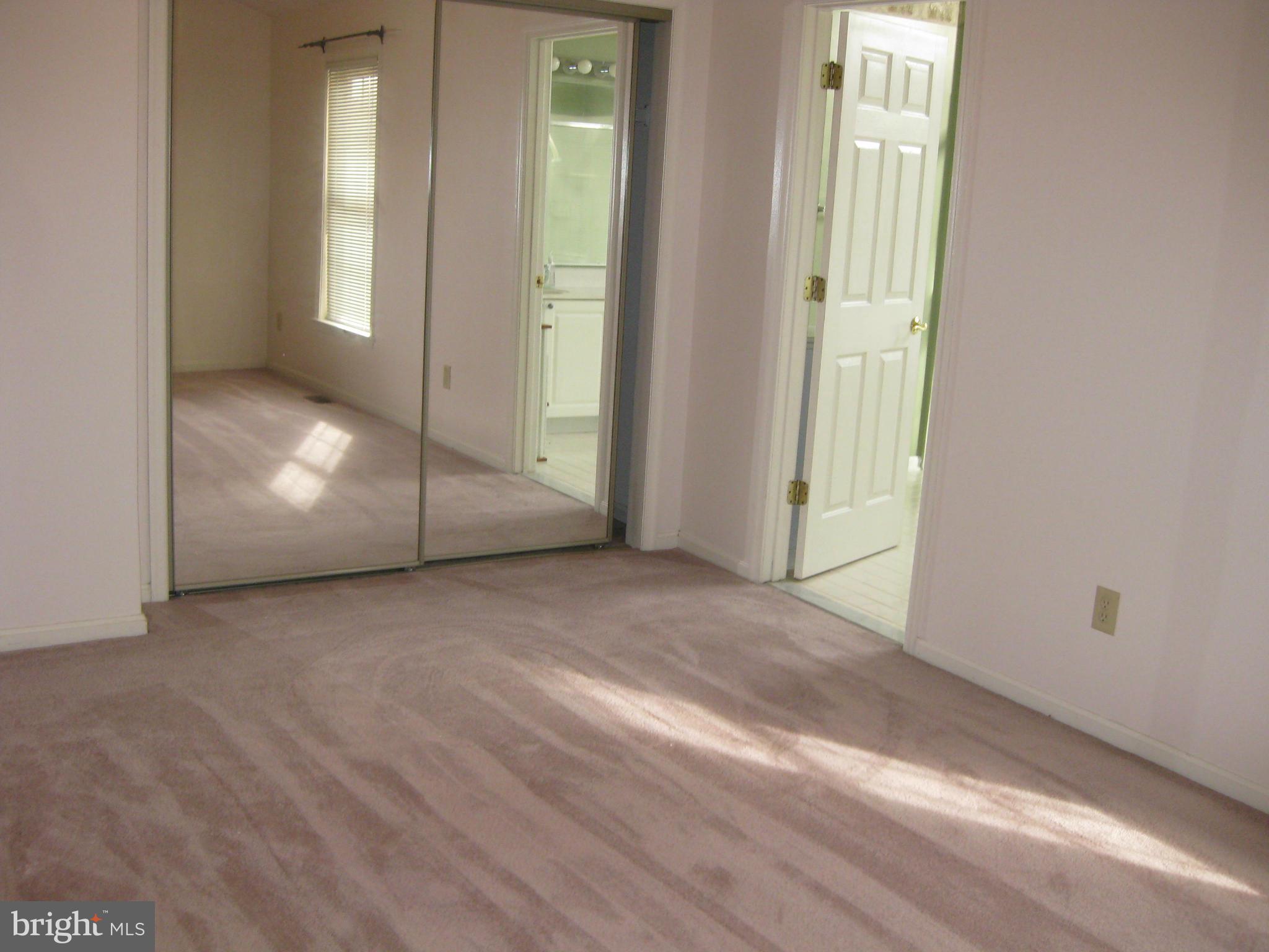 COUNTRY WALK - Residential Lease