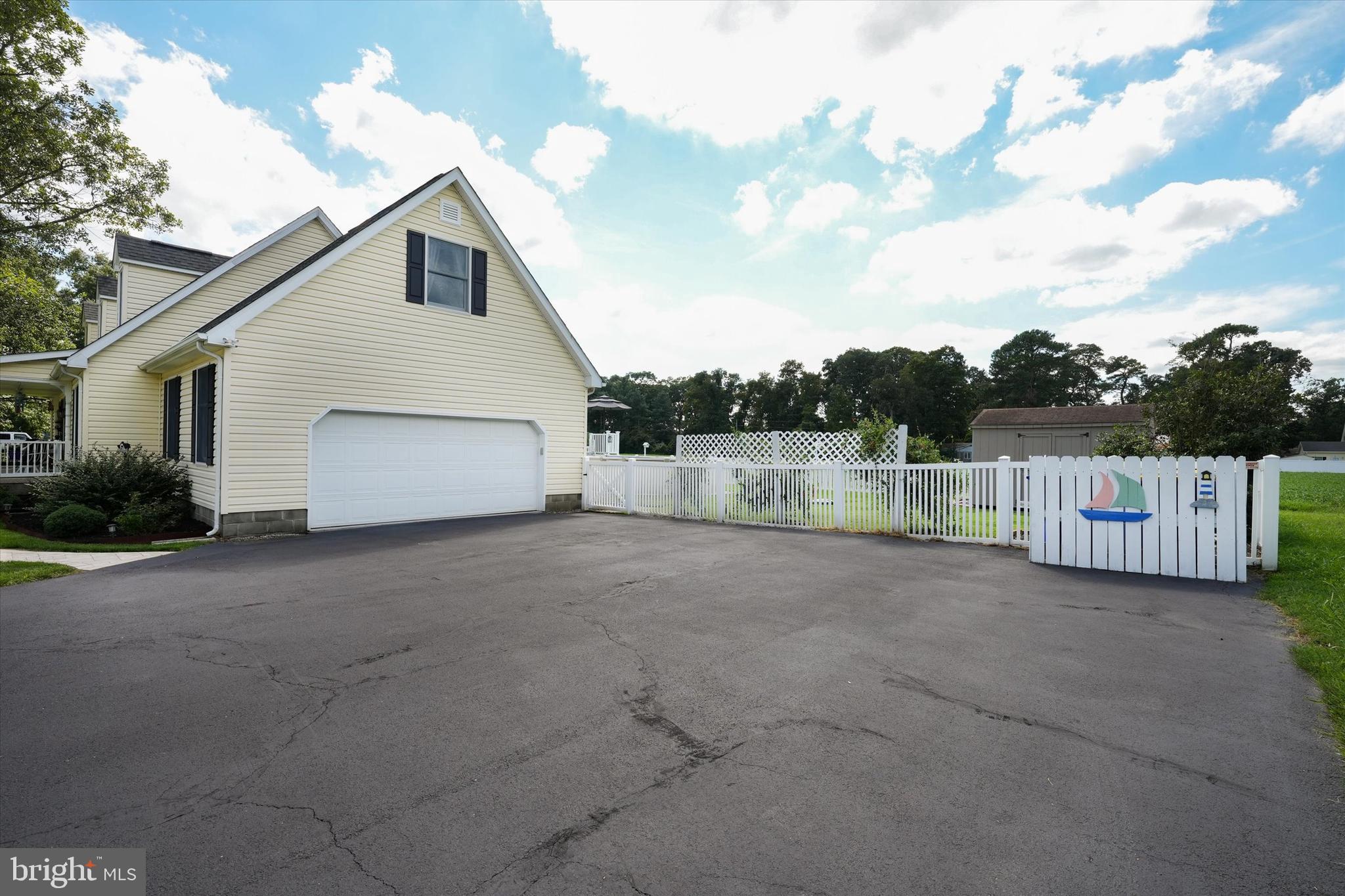 107 PEBBLE DRIVE