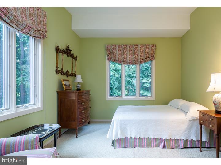 CHESTNUT HILL - Residential