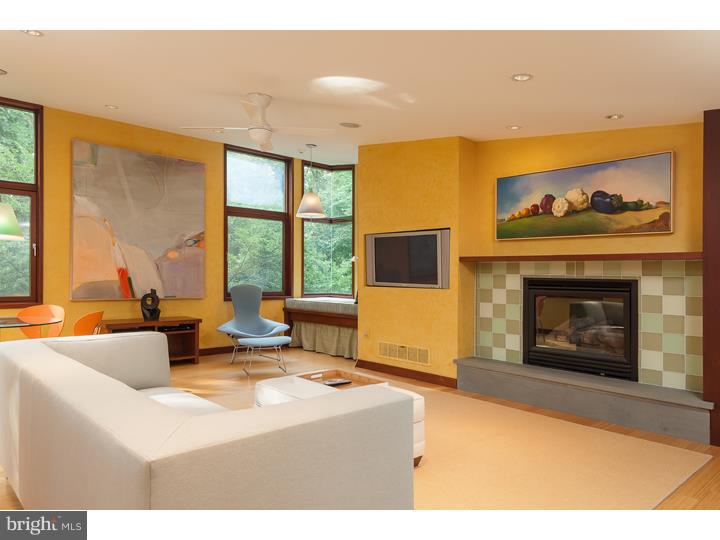 CHESTNUT HILL - Residential