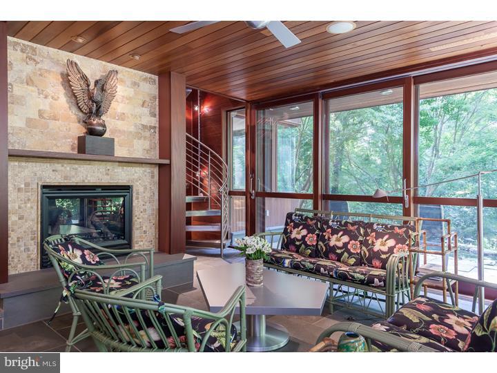 CHESTNUT HILL - Residential