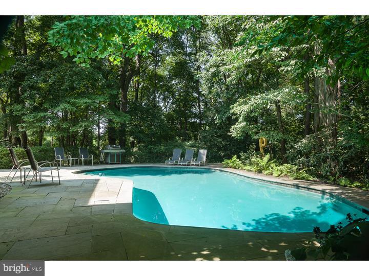 CHESTNUT HILL - Residential