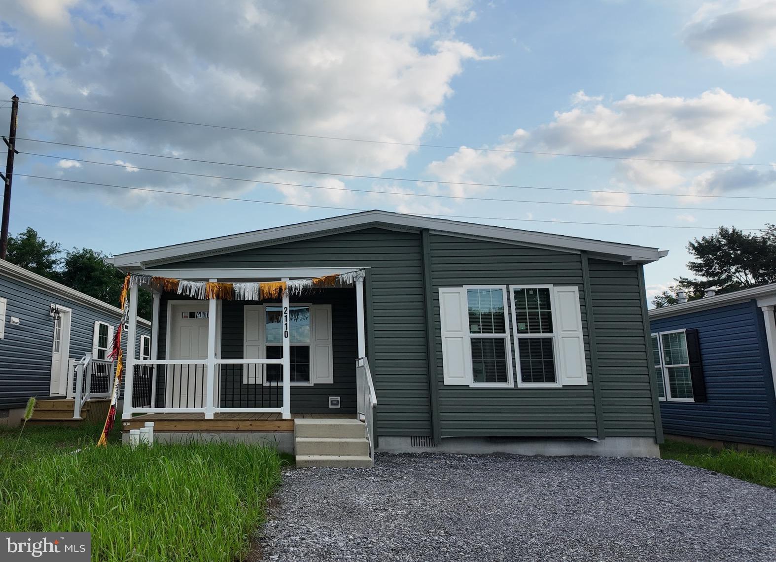 🏡 Welcome to Magnolia Place!
Lebanon County’s newest modular home community, conveniently located in West Lebanon Township — just steps from the Rail Trail and minutes from the Lebanon Valley Mall.
✨ These brand new manufactured homes offer 3 spacious bedrooms, 2 full bathrooms, and an open-concept floor plan perfect for modern living. The primary suite features a private bath and a large walk-in closet, while two additional bedrooms share a second full bath. Enjoy the convenience of first-floor laundry and stylish, efficient layouts throughout.
📍 If you’ve been looking for affordable, low-maintenance living in a great location — Magnolia Place is it!
$700/Mo Lot Rent