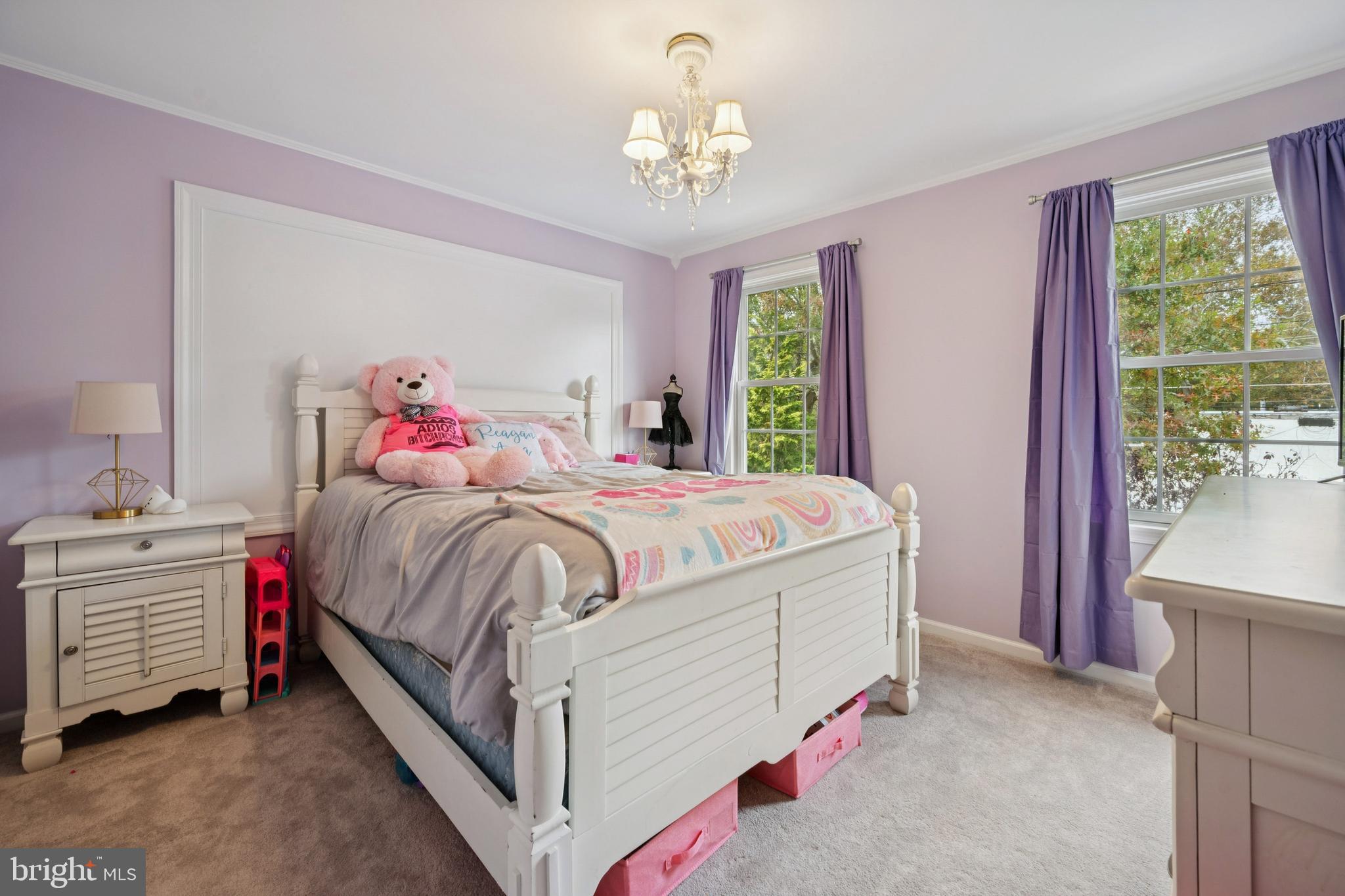 MEDFORD VILLAGE - Residential