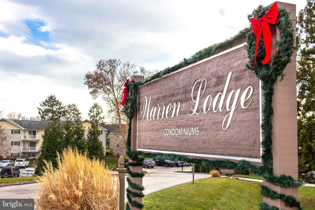 Photo of 12 Warren Lodge Court #2-D, COCKEYSVILLE, MD 21030 (MLS # MDBC2147340)