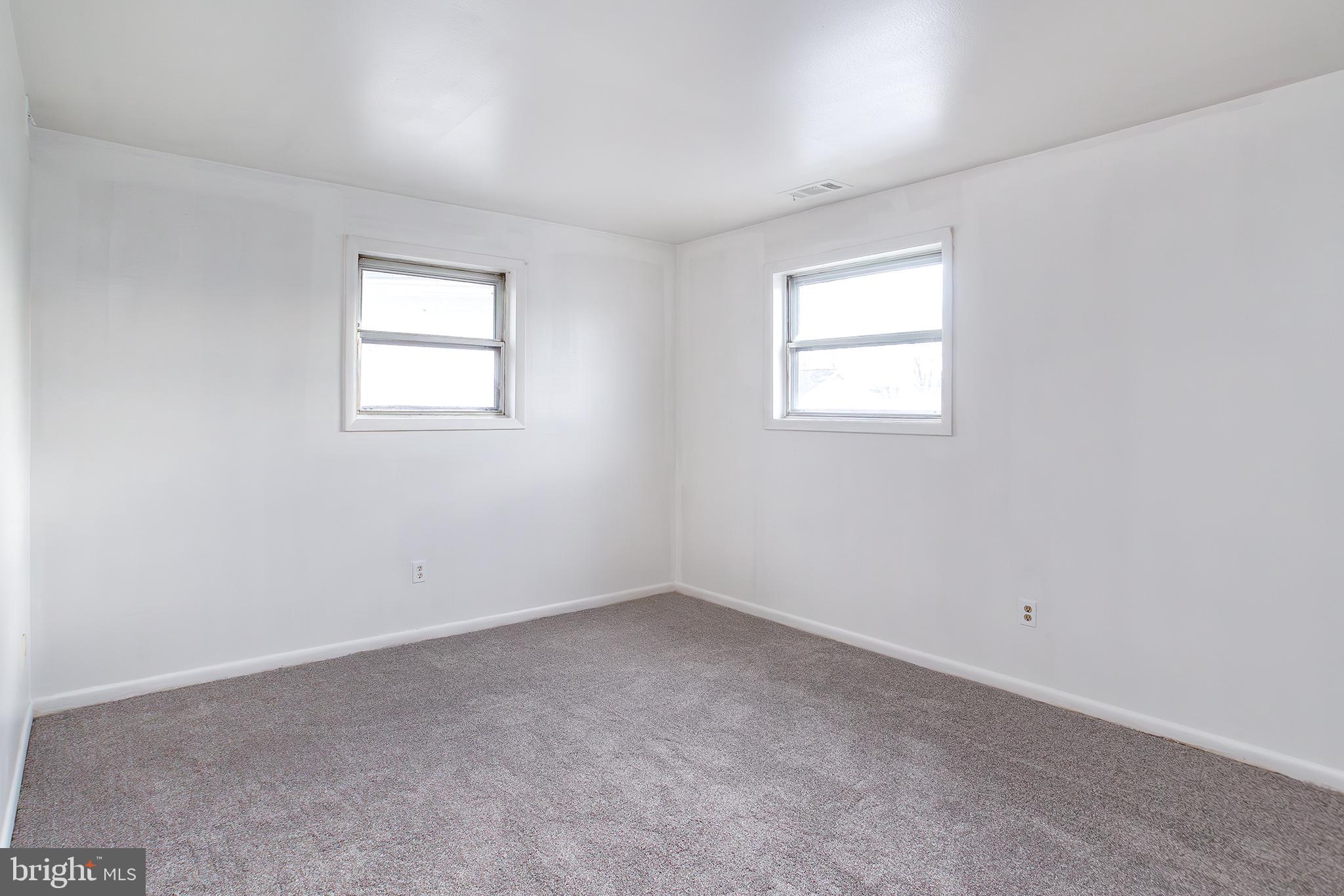 WARREN LODGE CONDOMINIUMS - Residential