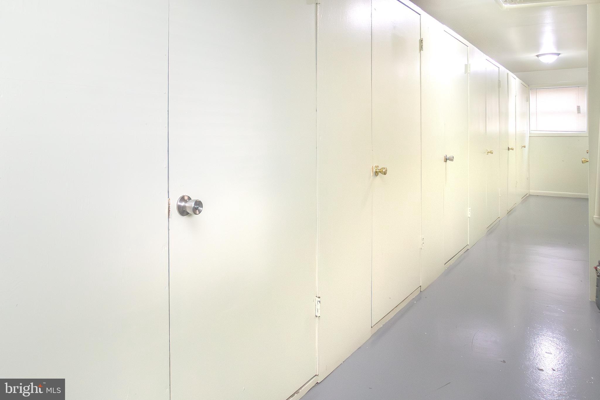 WARREN LODGE CONDOMINIUMS - Residential