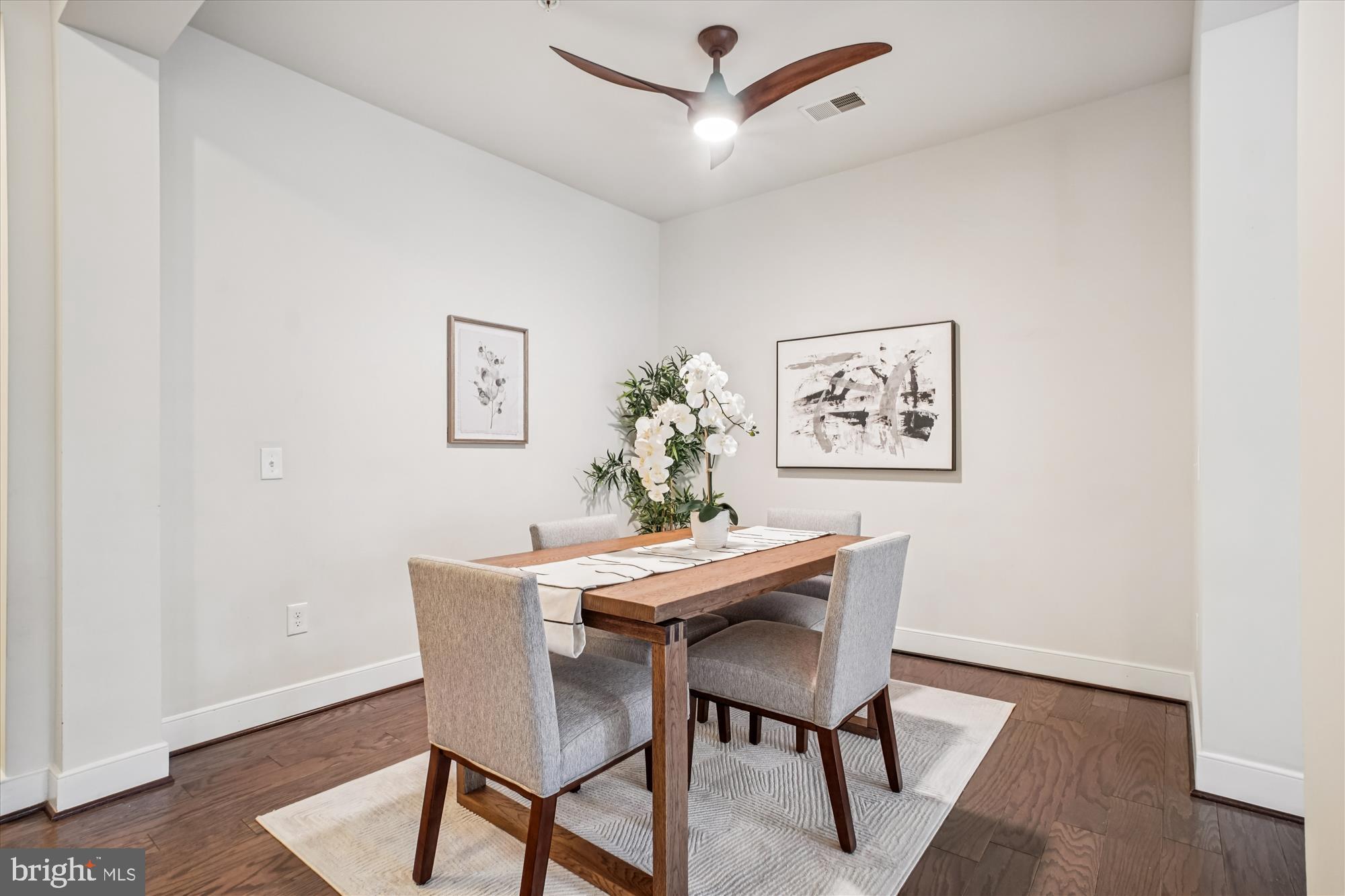 2905 BLEEKER STREET 4-402