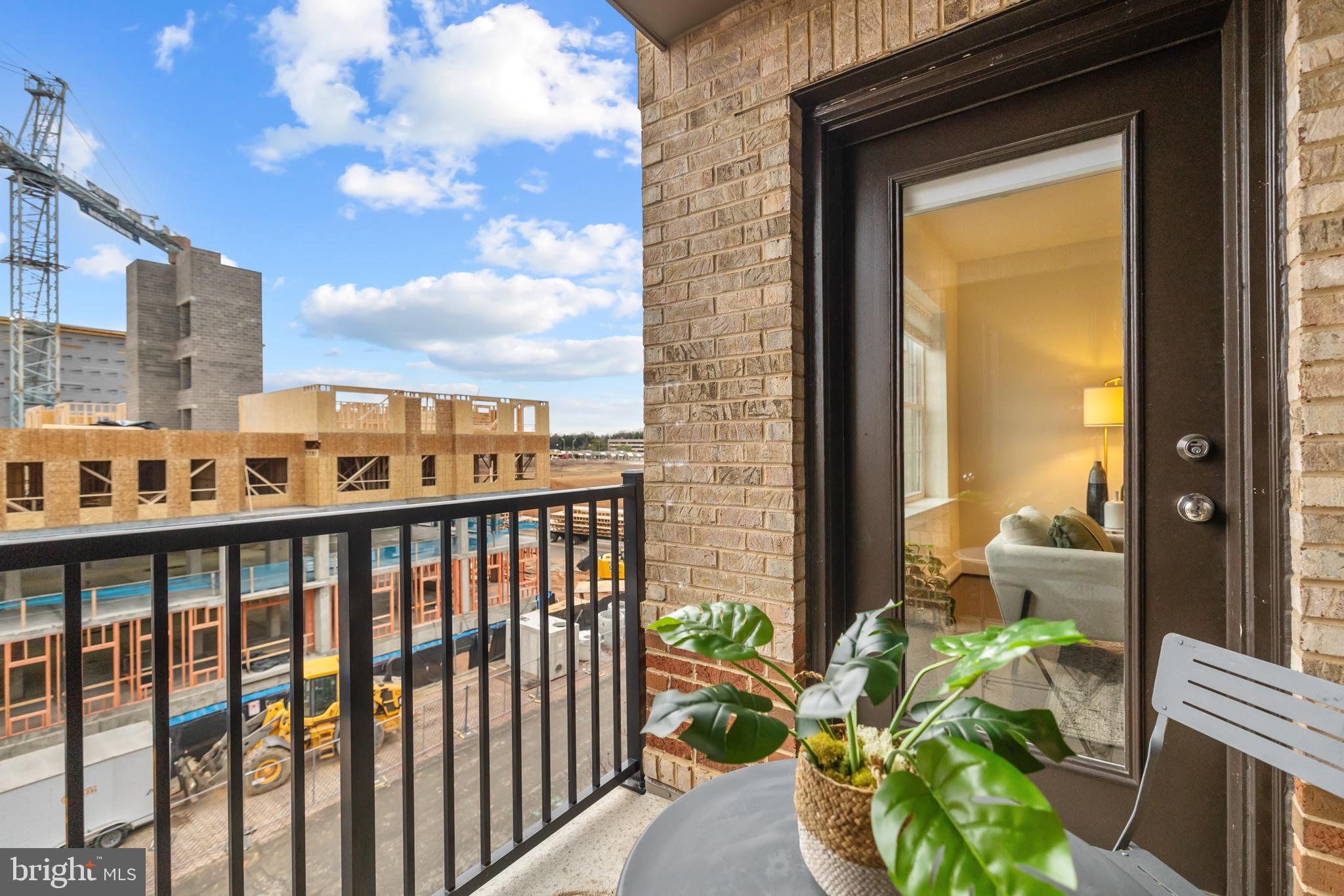 FLATS AT METROWEST - Residential