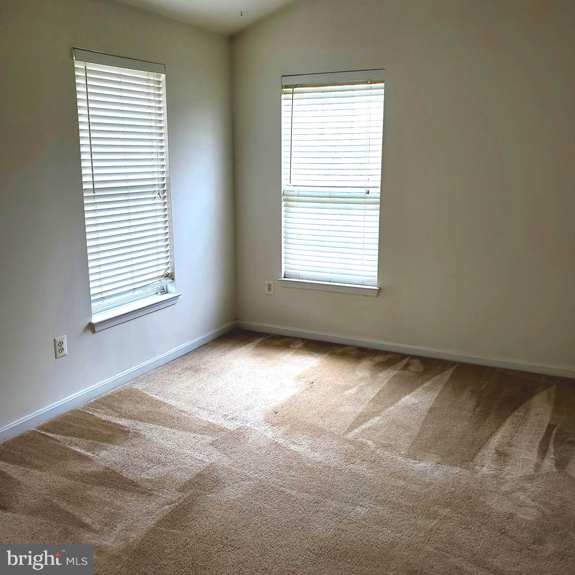 LAKELANDS - Residential Lease