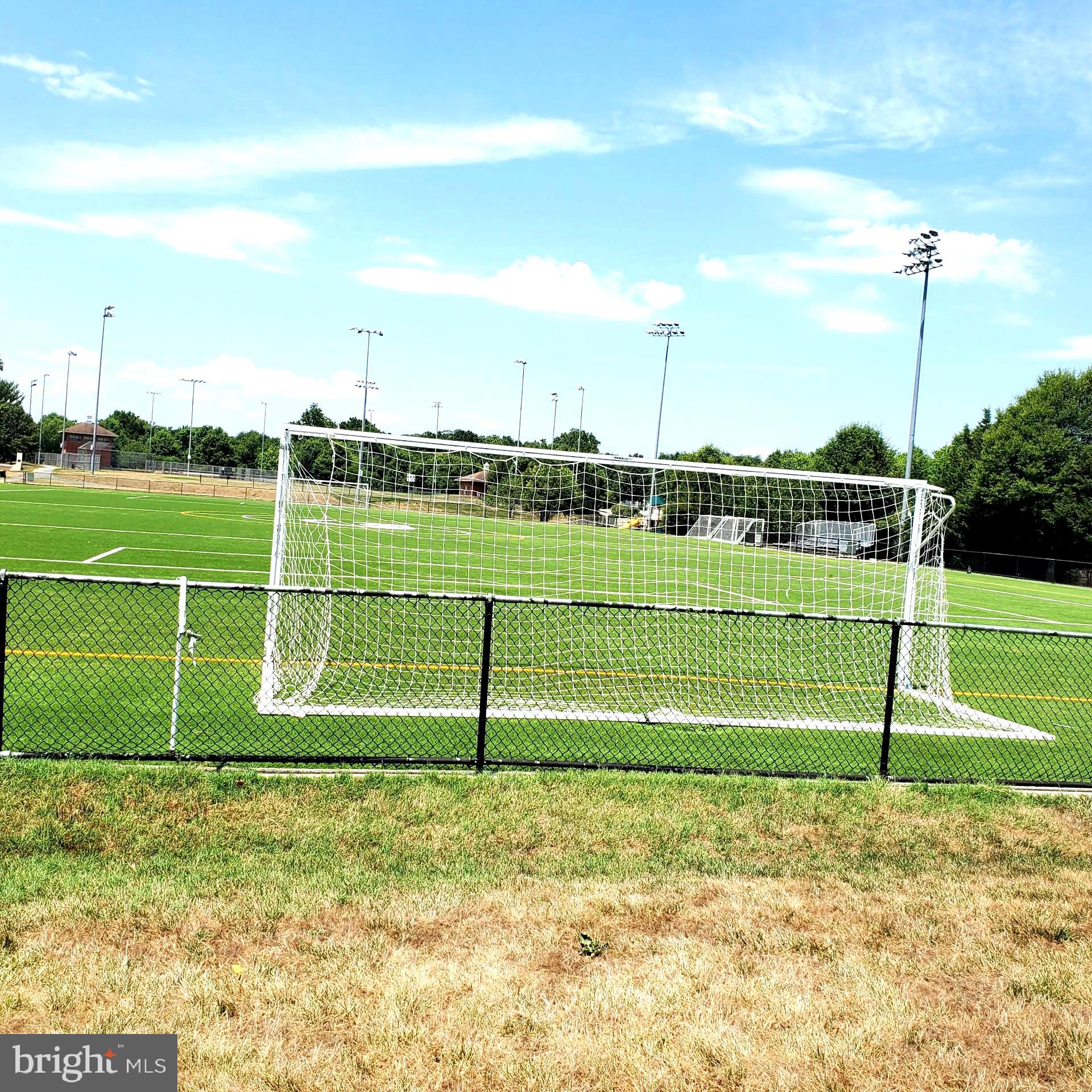 LAKELANDS - Residential Lease