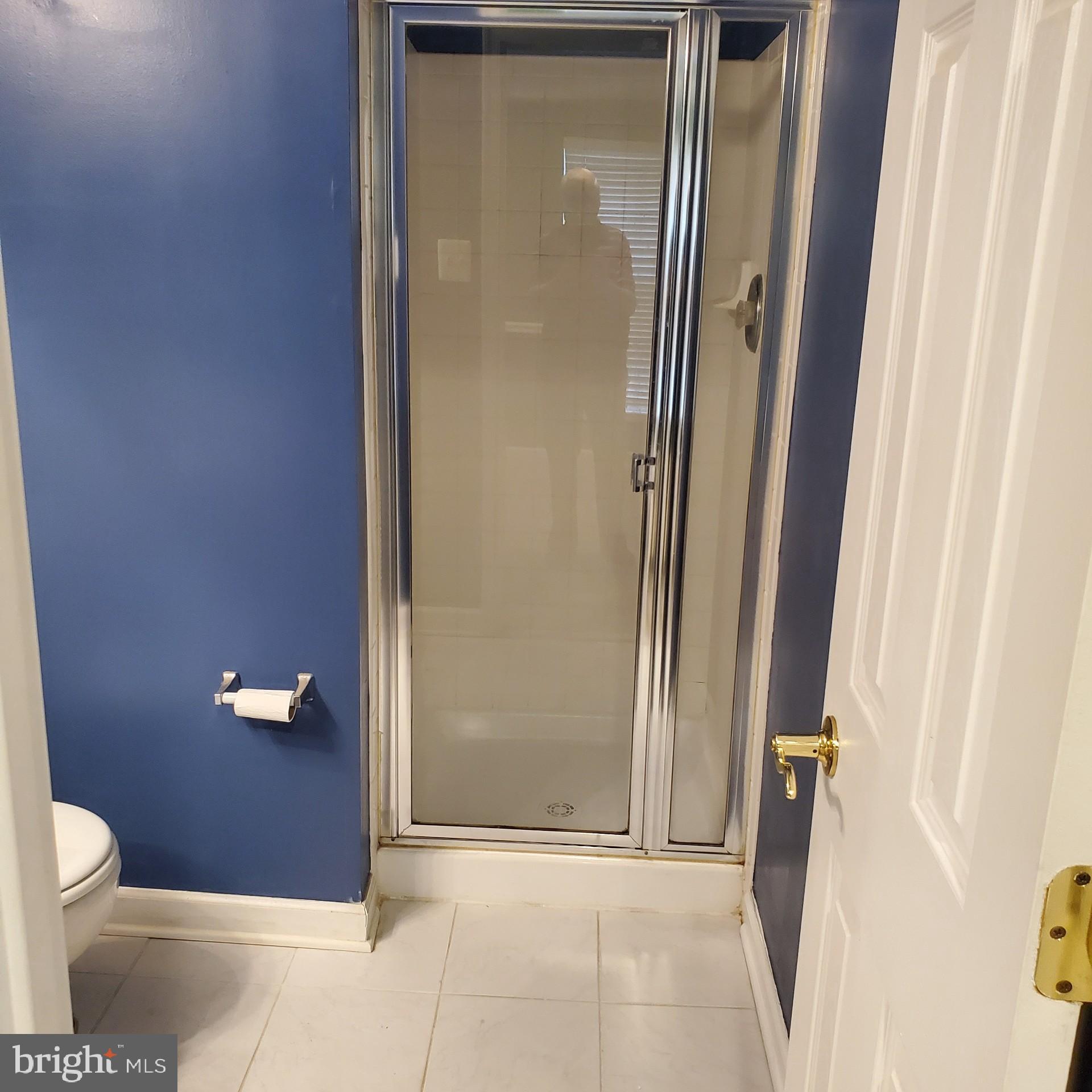 LAKELANDS - Residential Lease