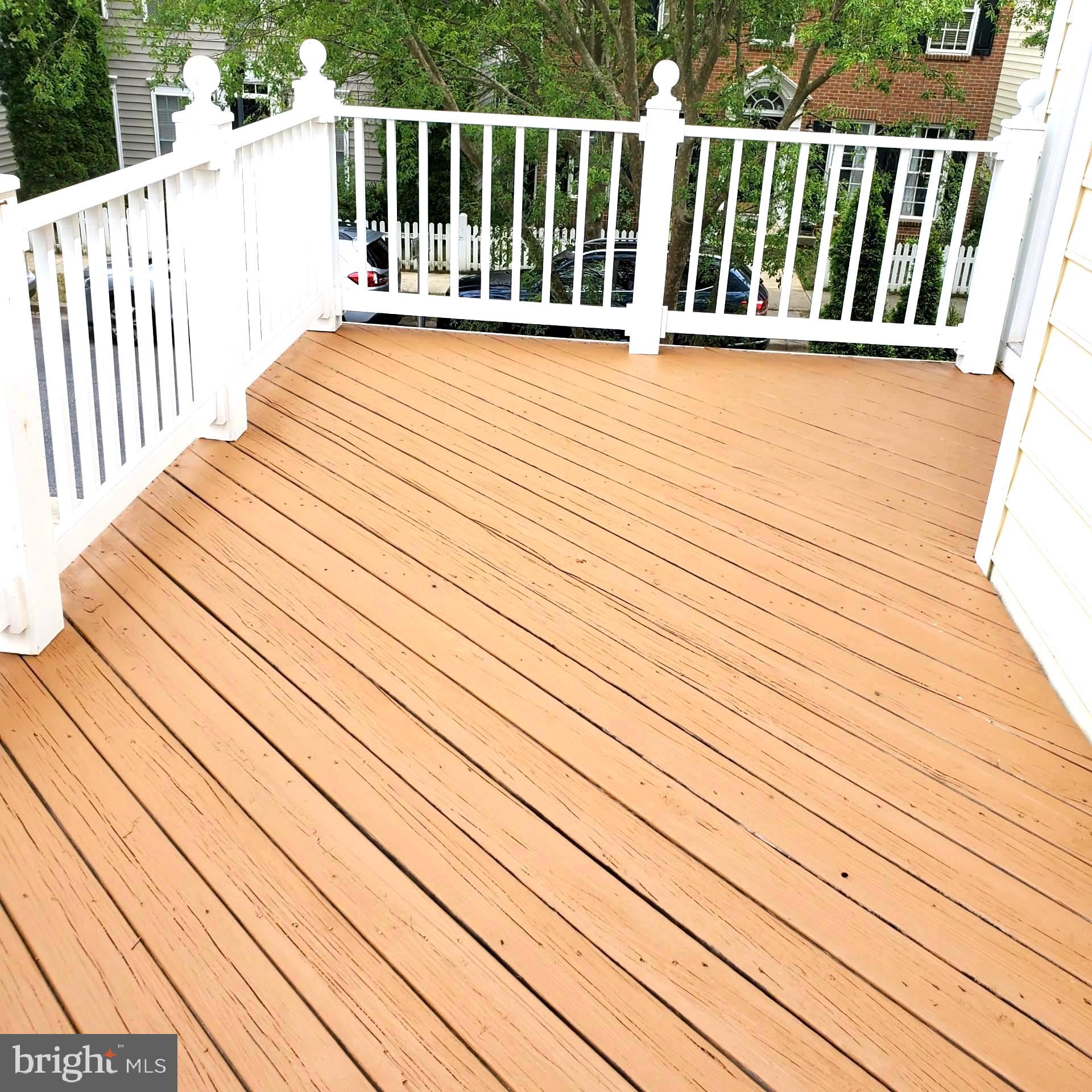 LAKELANDS - Residential Lease