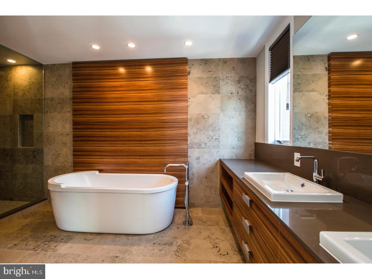 BELLA VISTA - Residential