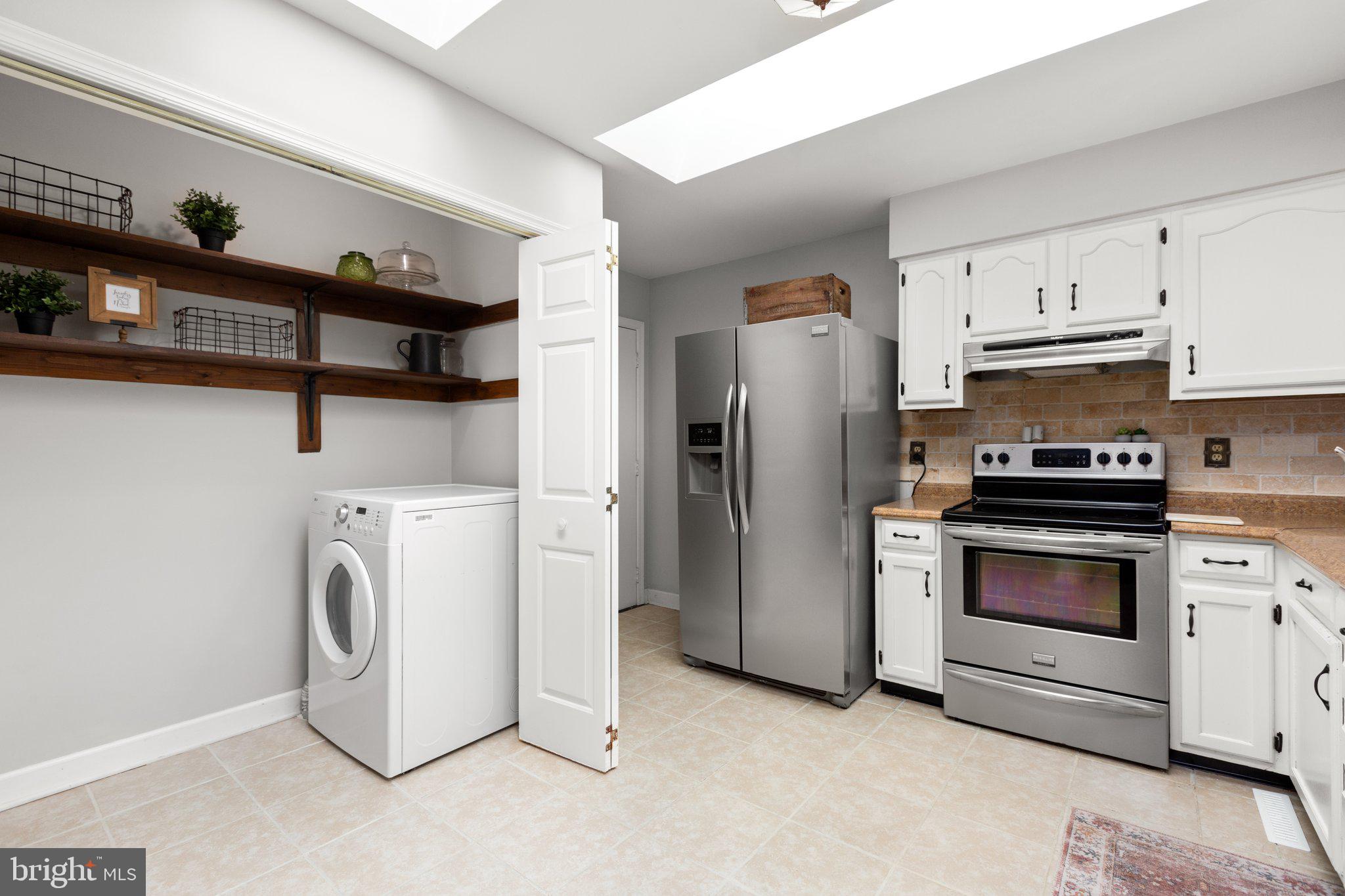 GRANTWOOD ACRES - Residential