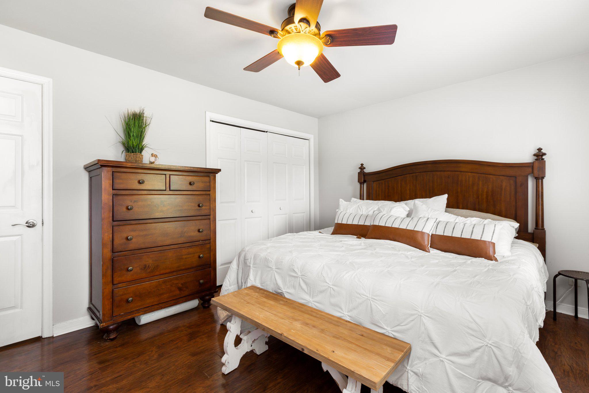 GRANTWOOD ACRES - Residential