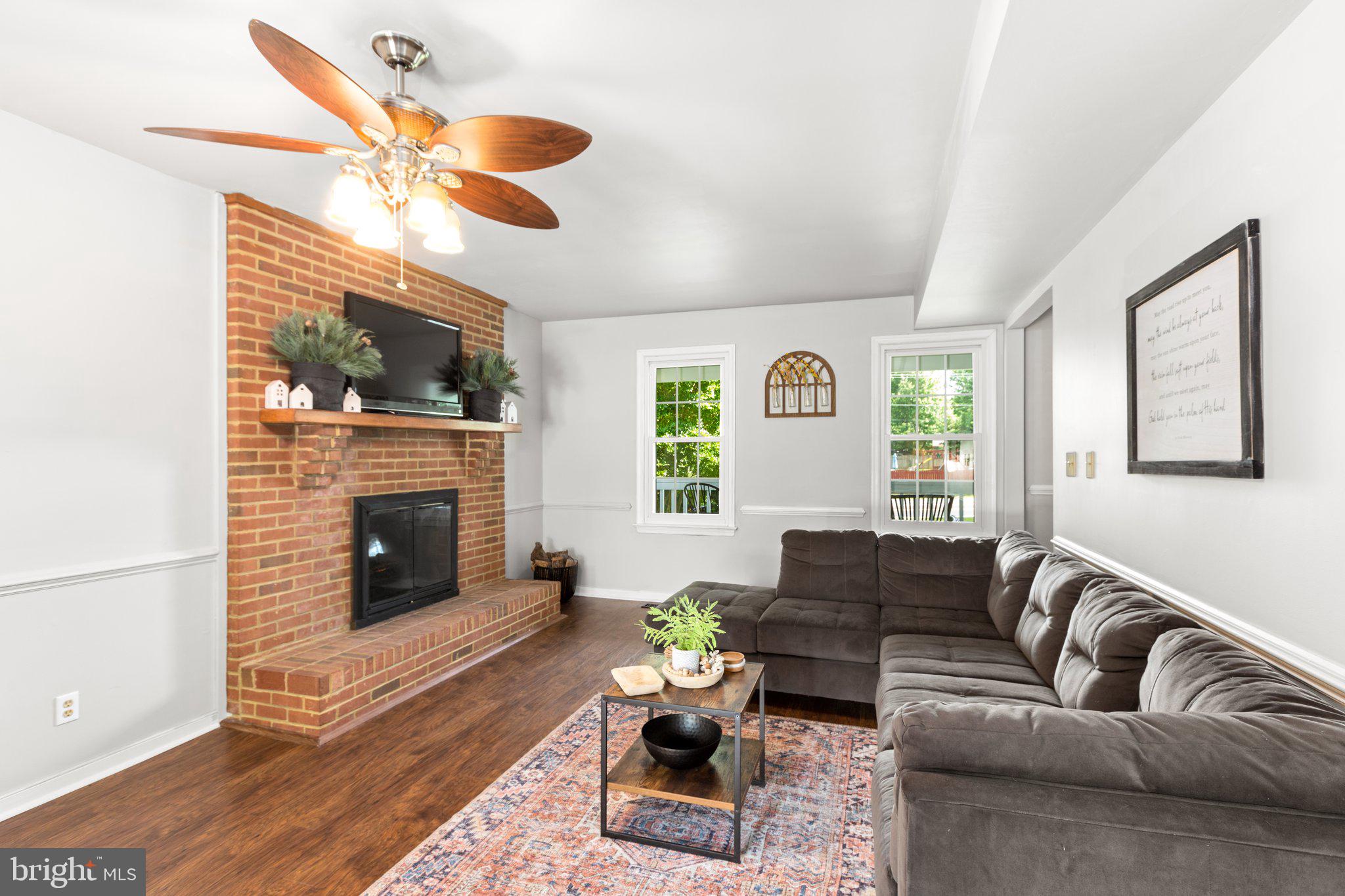 GRANTWOOD ACRES - Residential