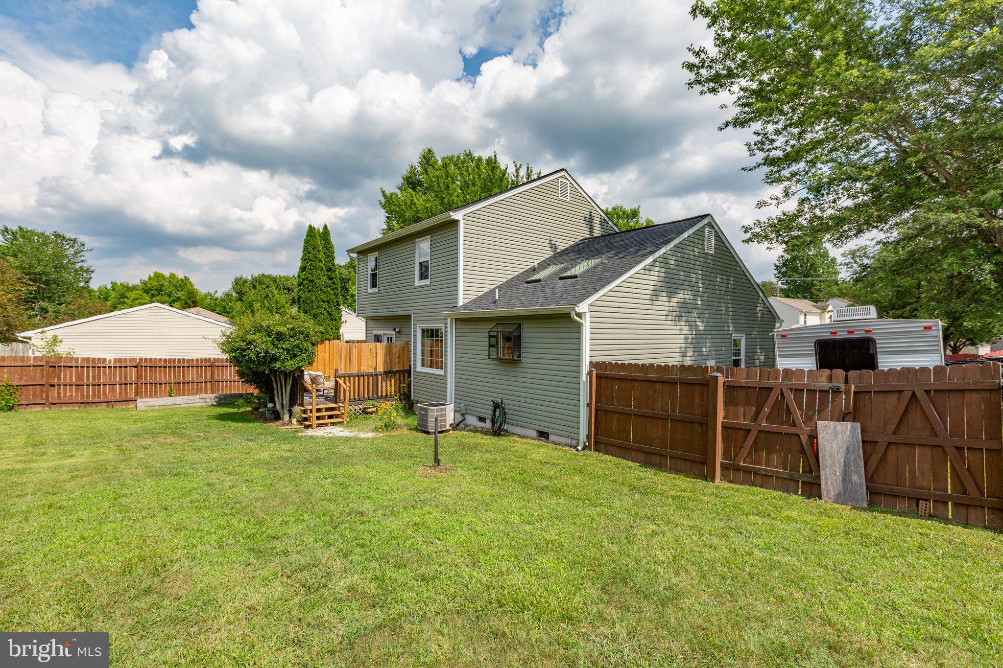 GRANTWOOD ACRES - Residential