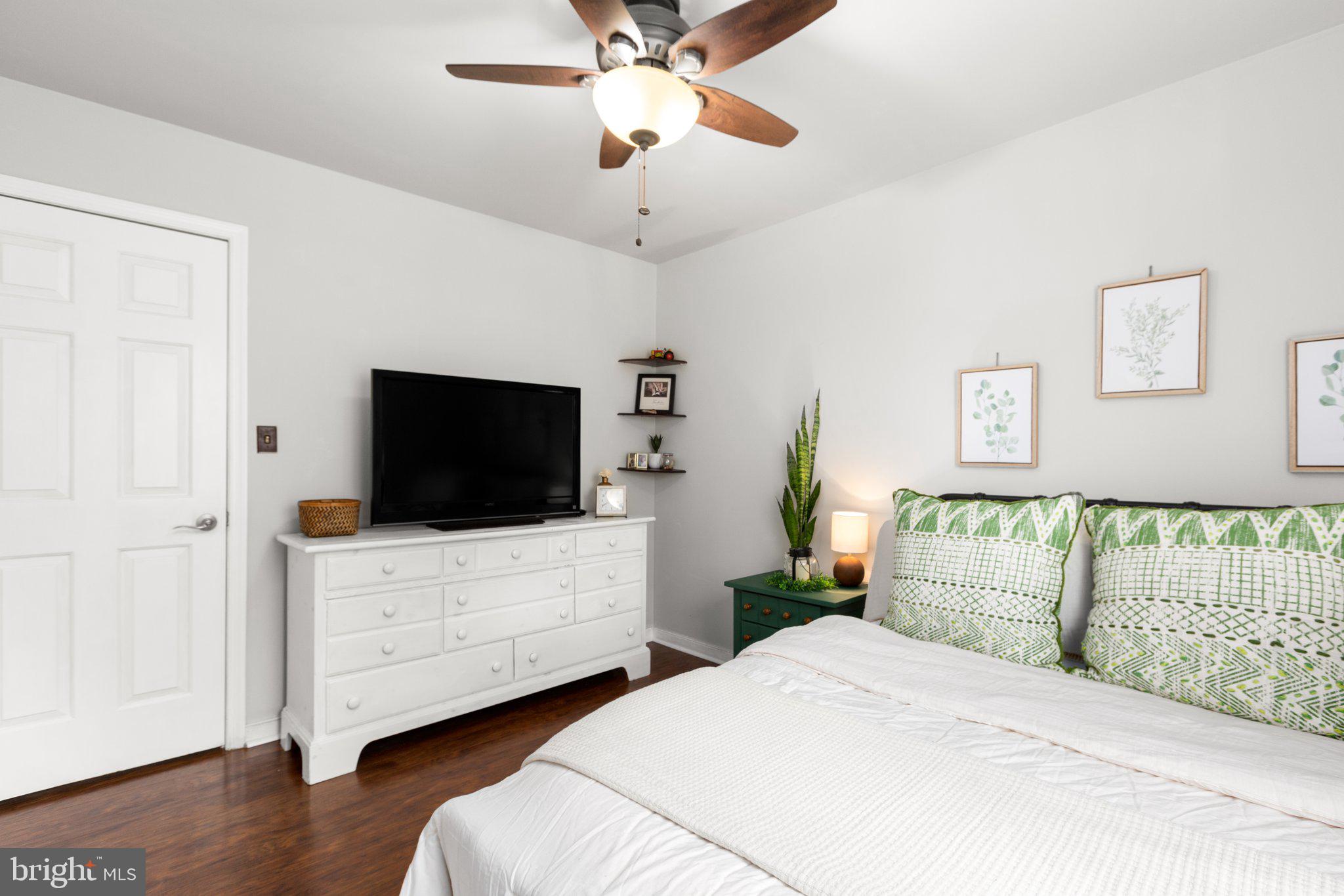 GRANTWOOD ACRES - Residential