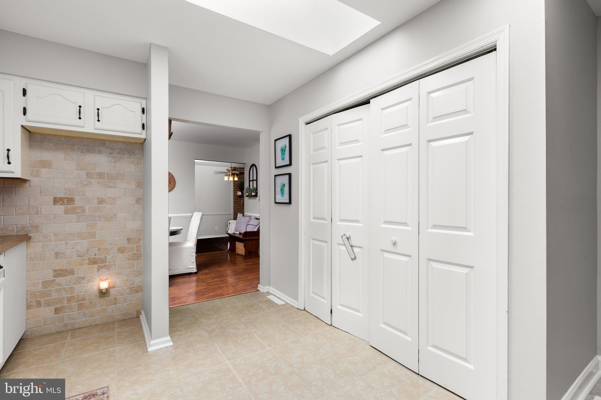 GRANTWOOD ACRES - Residential