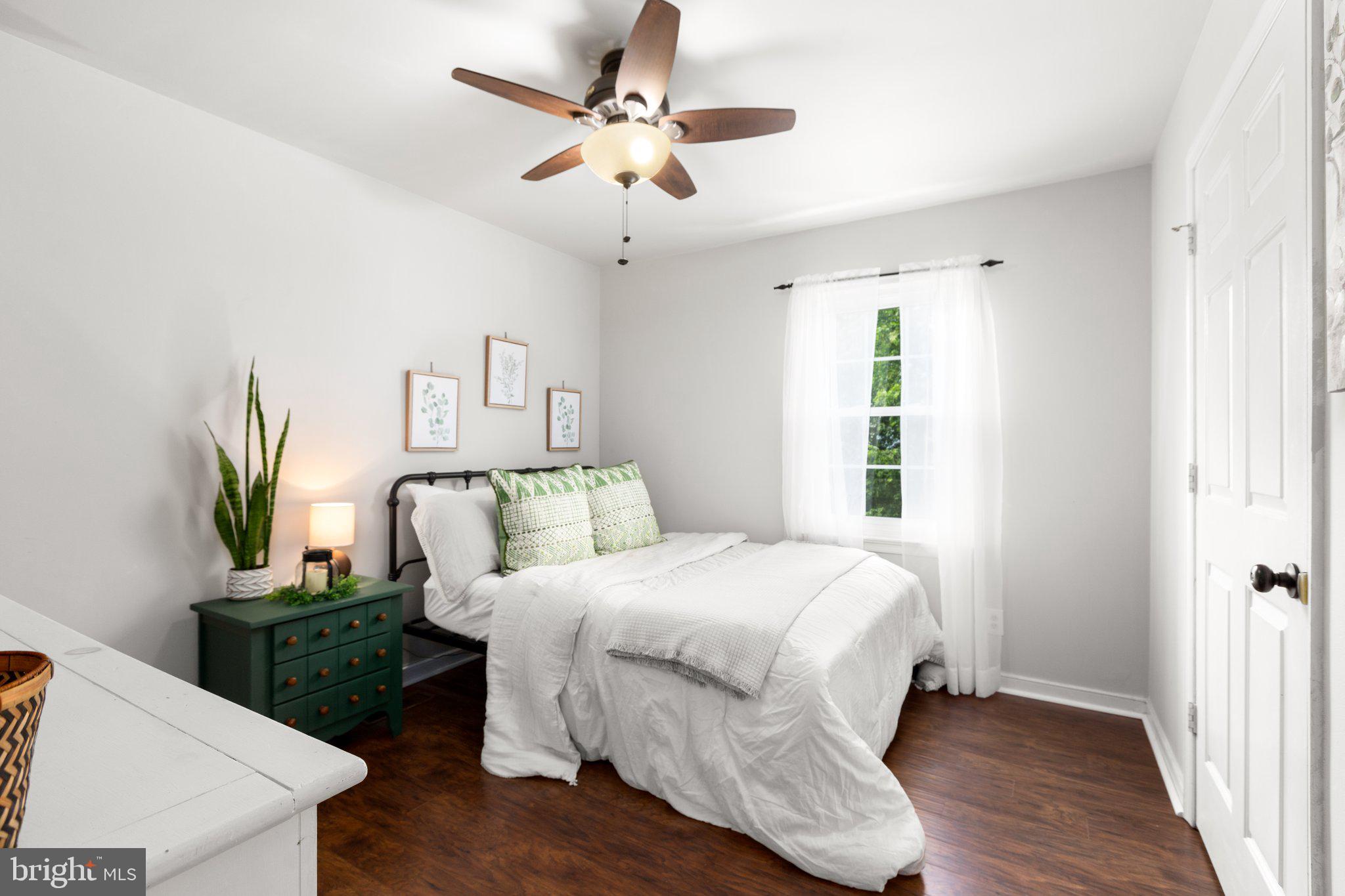 GRANTWOOD ACRES - Residential