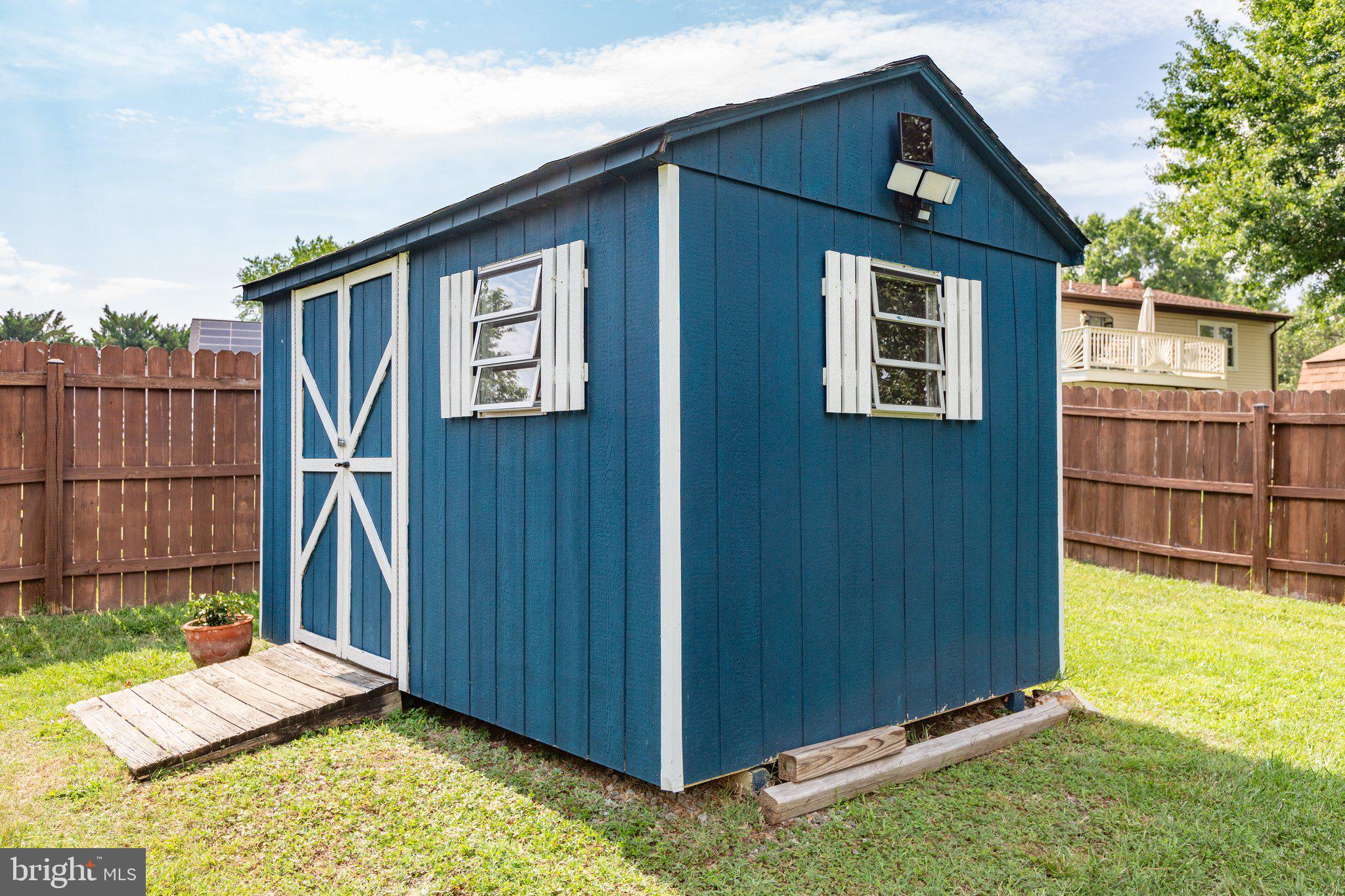 GRANTWOOD ACRES - Residential