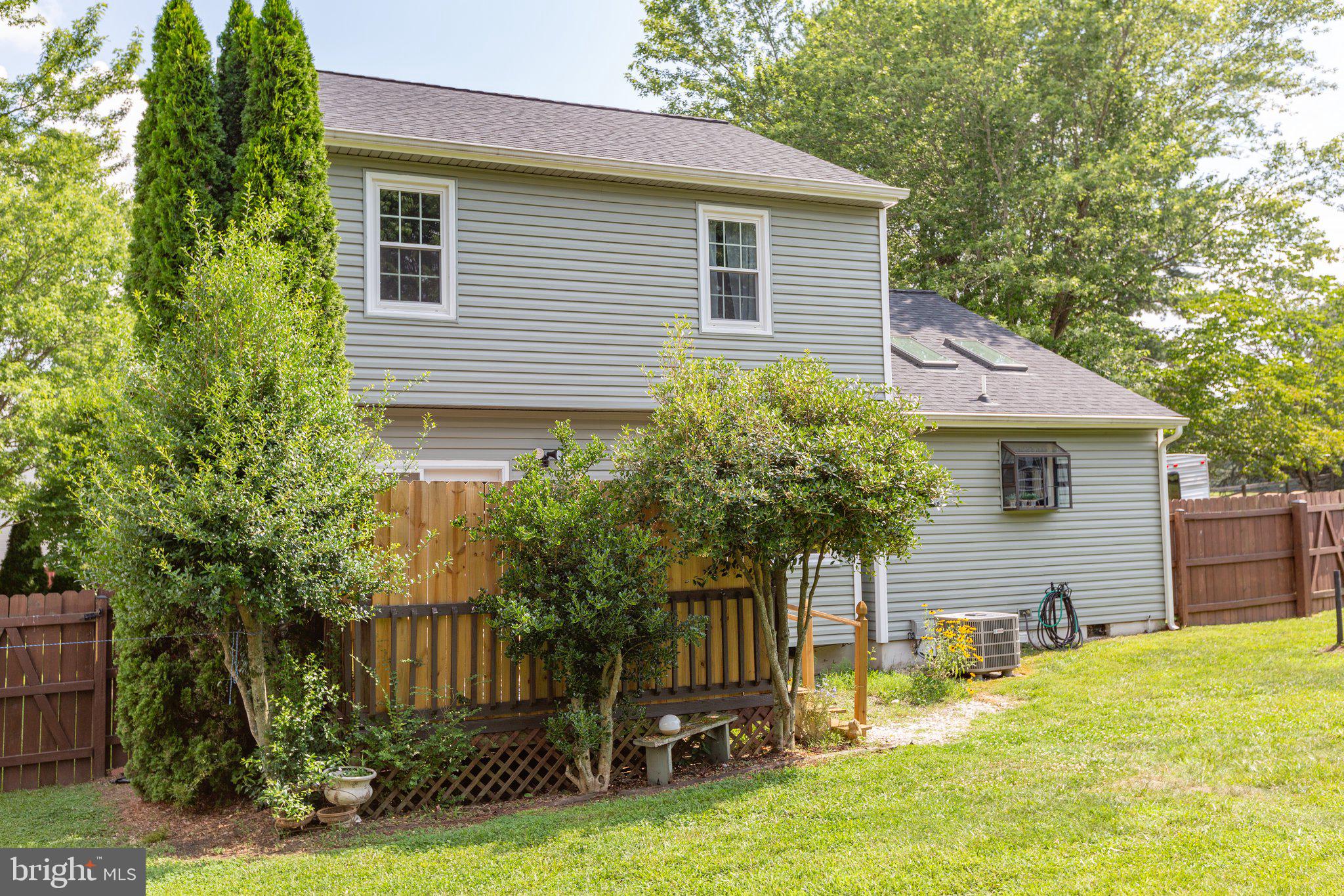 GRANTWOOD ACRES - Residential