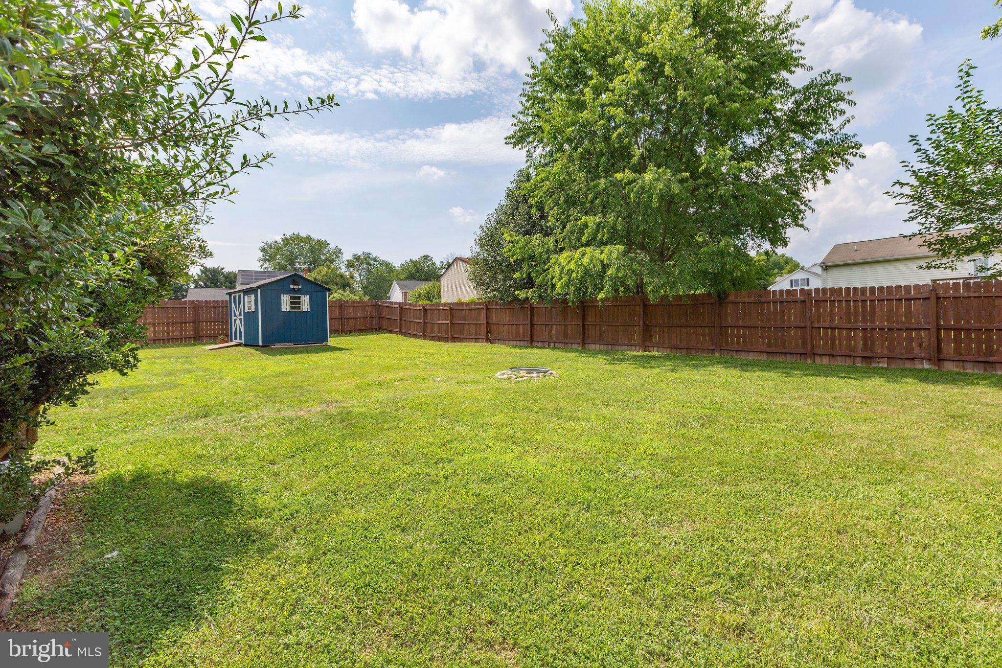 GRANTWOOD ACRES - Residential