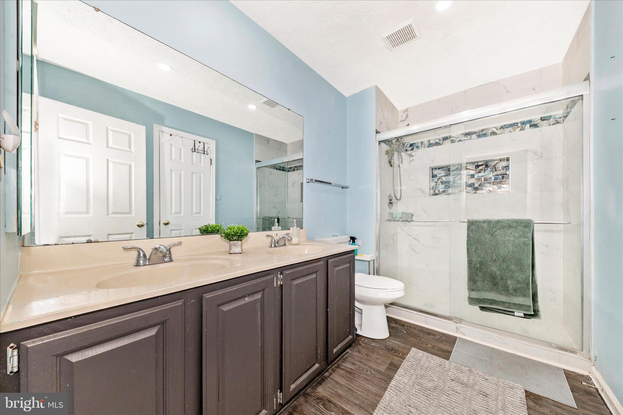 BALLENGER CREEK MEADOWS - Residential