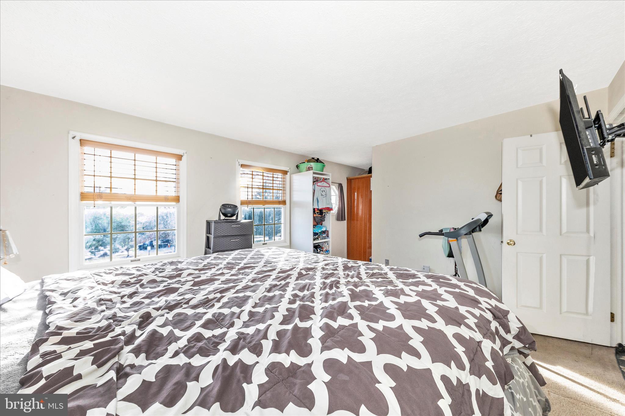 BALLENGER CREEK MEADOWS - Residential