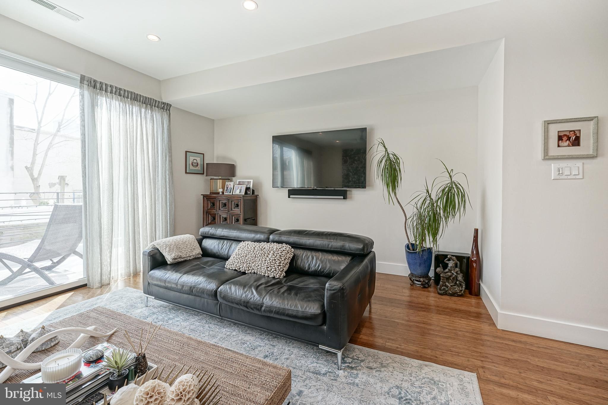 GRADUATE HOSPITAL - Residential