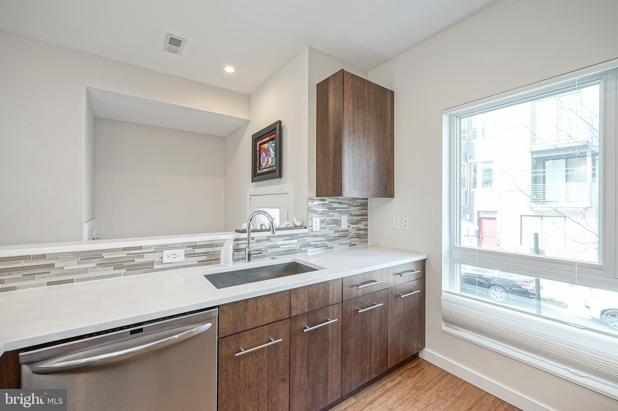 GRADUATE HOSPITAL - Residential