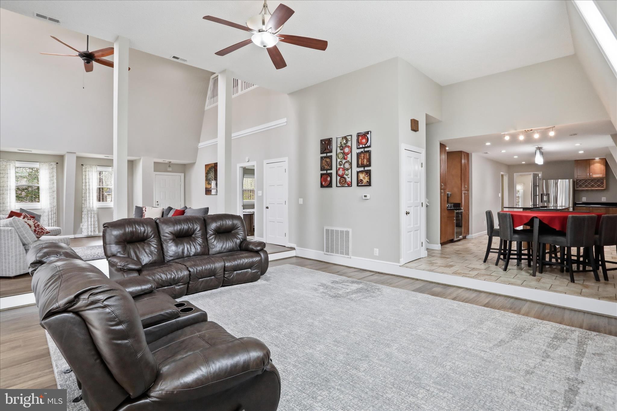 RIVER BLUFFS - Residential