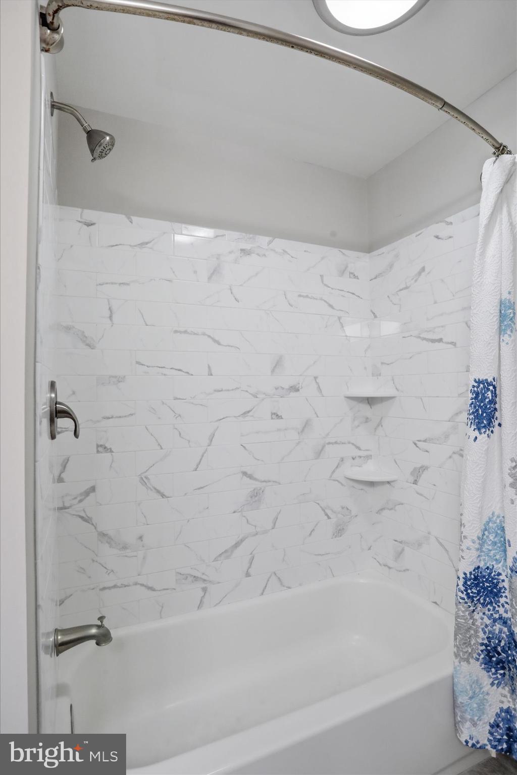 RIVER BLUFFS - Residential