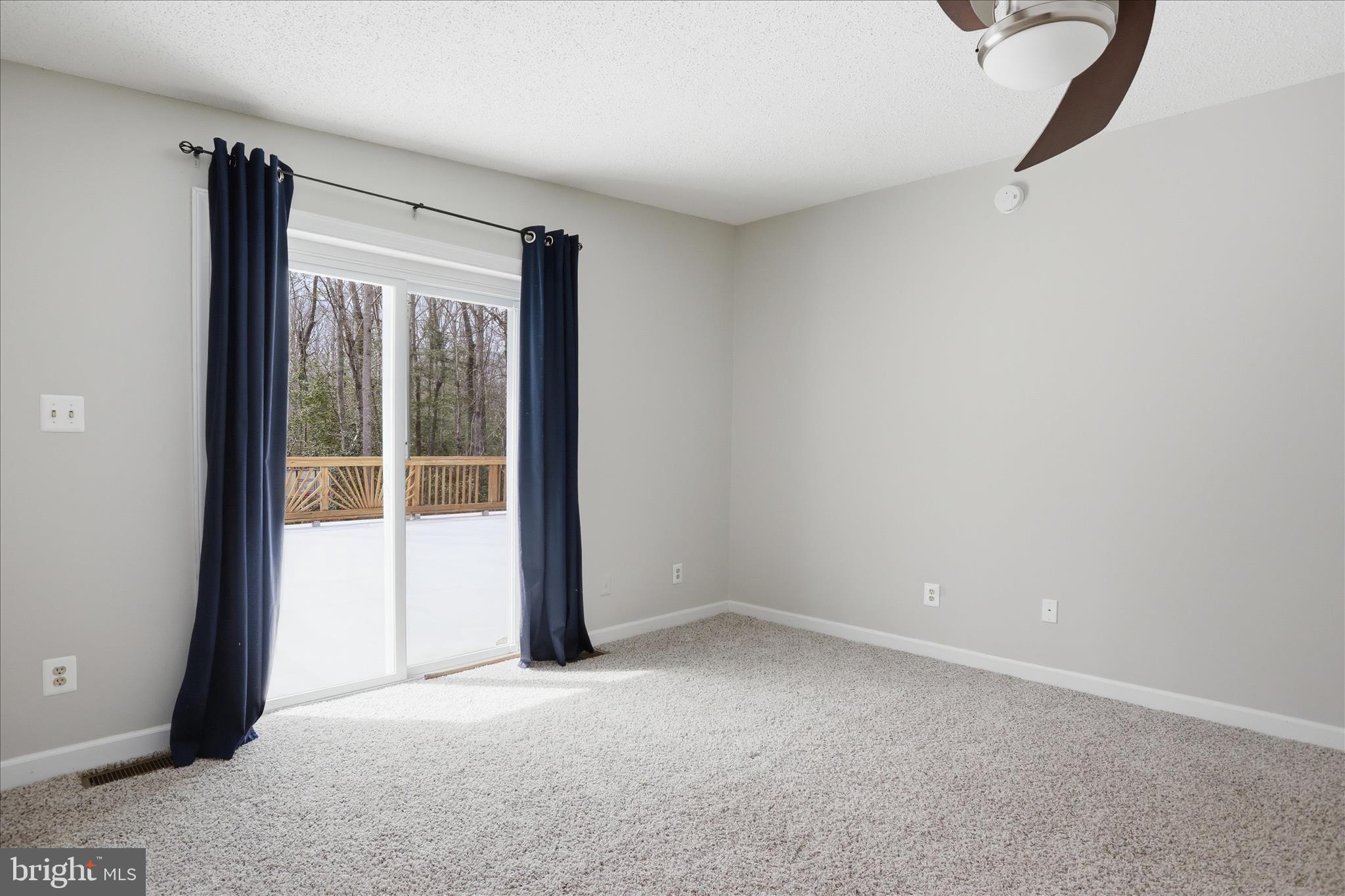 RIVER BLUFFS - Residential