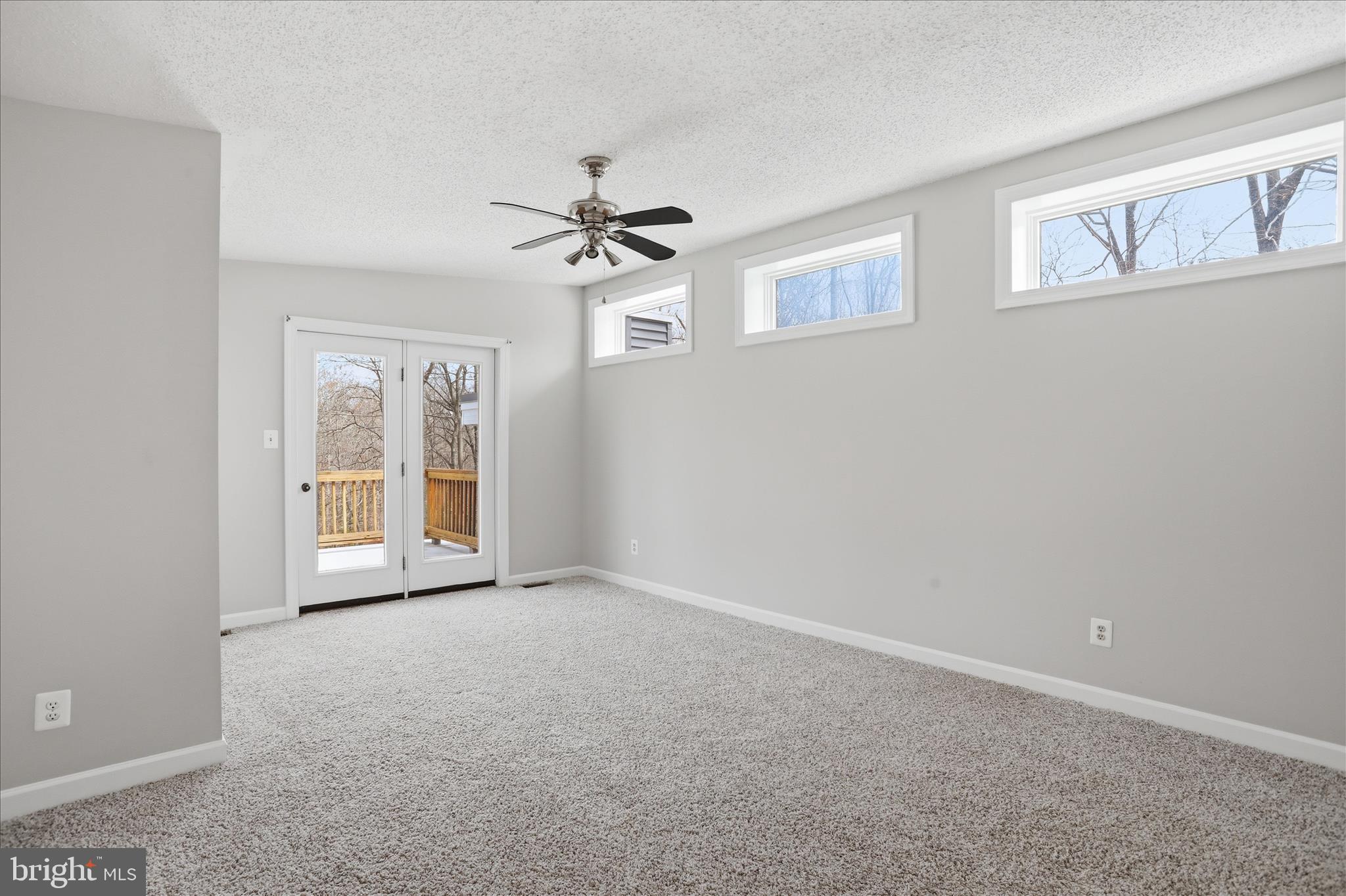 RIVER BLUFFS - Residential