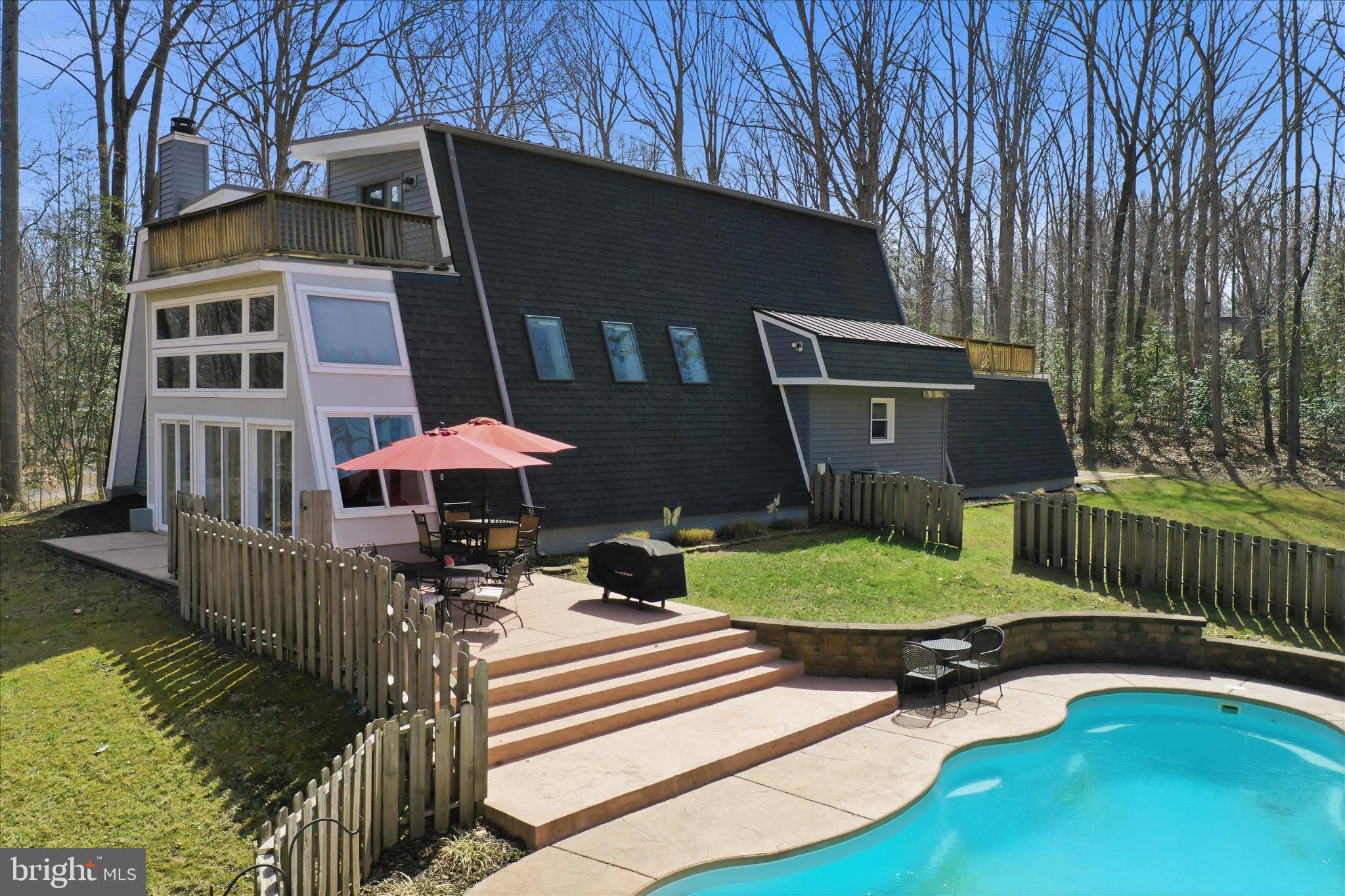 RIVER BLUFFS - Residential