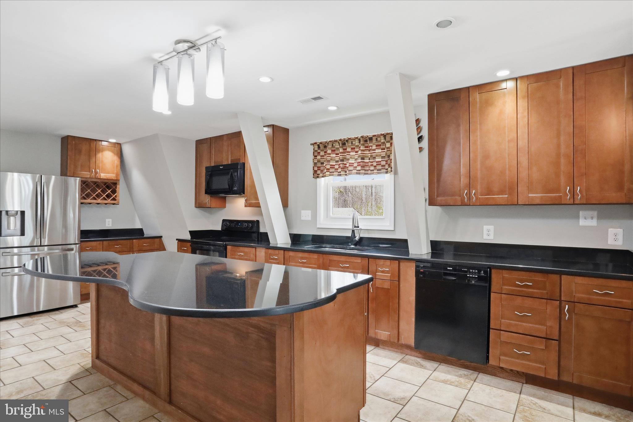 RIVER BLUFFS - Residential