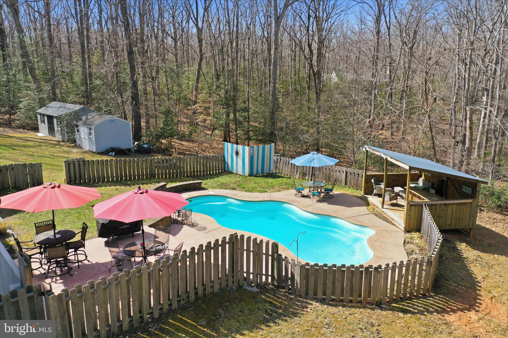 RIVER BLUFFS - Residential